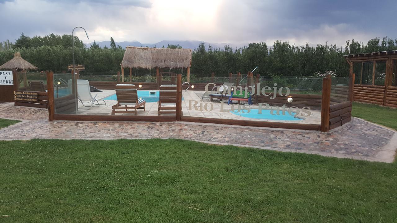 Complejo Rio Los Patos - Apartamentos バレアル エクステリア 写真